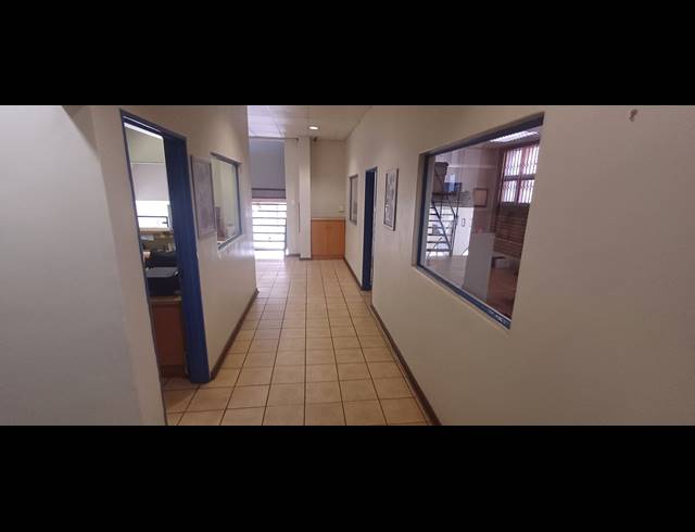 200M² OFFICE TO LET IN NELSPRUIT CENTRAL